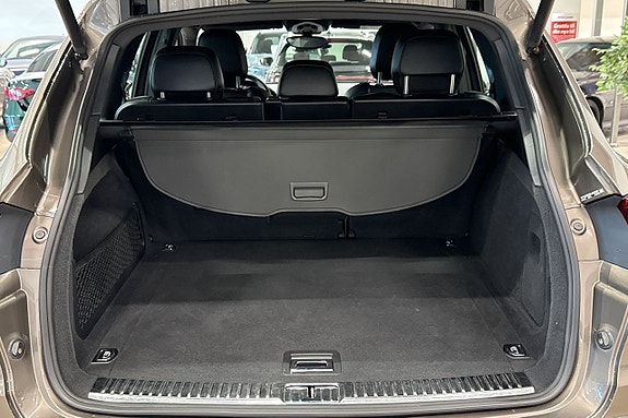 Porsche Cayenne S 24 of 27