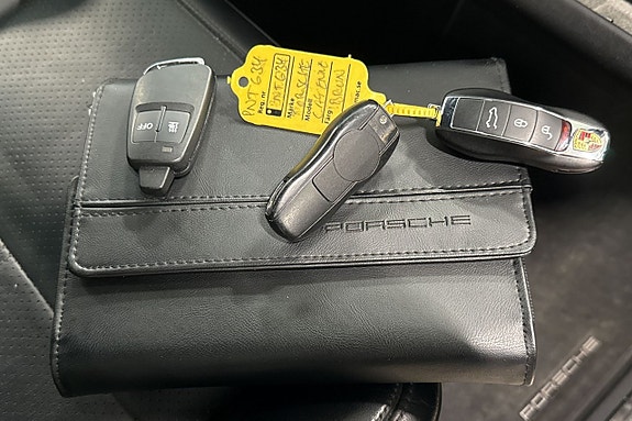 Porsche Cayenne S 27 of 27