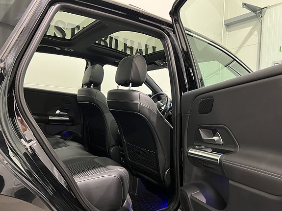 Mercedes-Benz B200 d 9 of 27