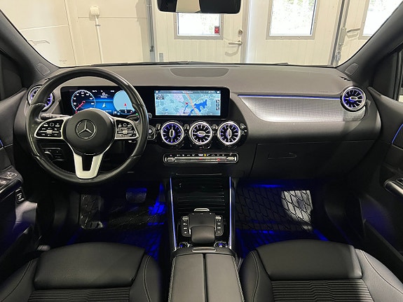 Mercedes-Benz B200 d 15 of 27