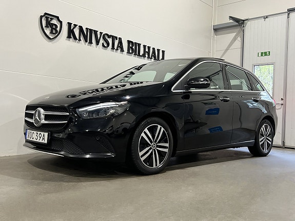 Mercedes-Benz B200 d 24 of 27
