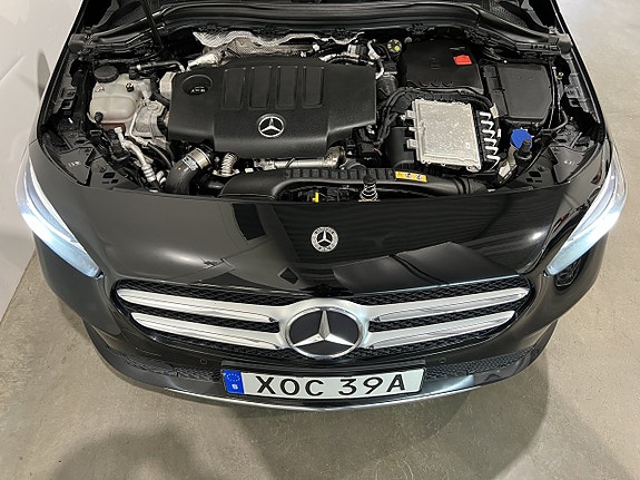 Mercedes-Benz B200 d 12 of 27