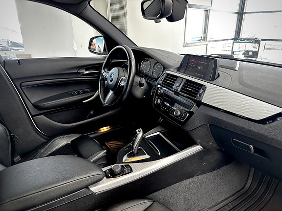 BMW 118d 13 of 21