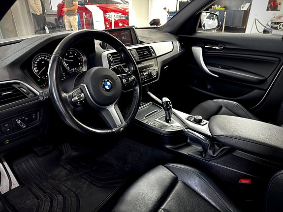 BMW 118d 12 of 21