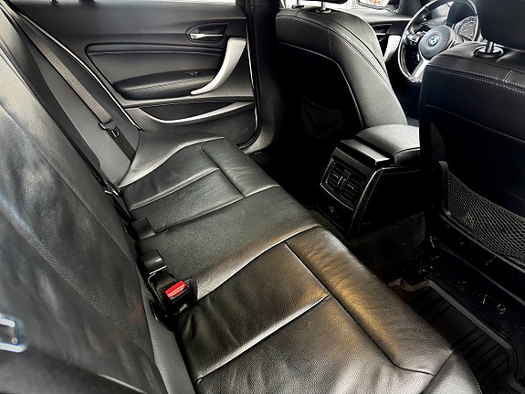 BMW 118d 17 of 21