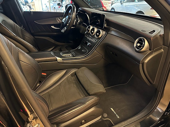 Mercedes-Benz GLC300 de 6 of 16