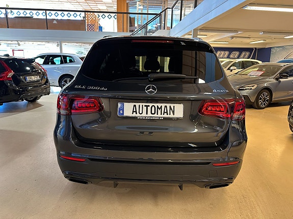 Mercedes-Benz GLC300 de 9 of 16