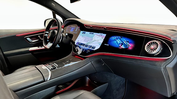 Mercedes-Benz EQE SUV 15 of 19