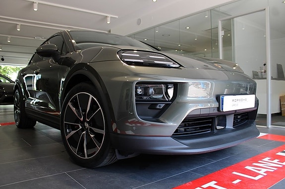 Porsche Macan 4