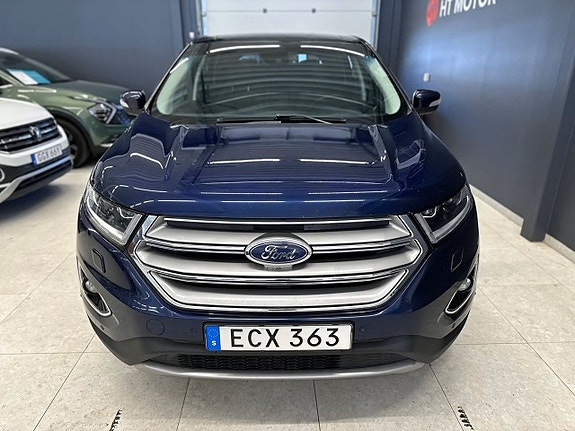 Ford Edge 2 of 5