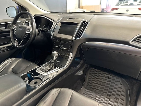Ford Edge 11 of 19
