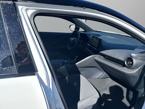 Toyota C-HR 6 of 10