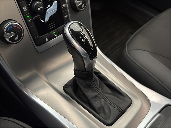 Volvo S80 13 of 19