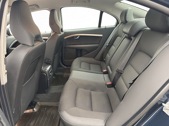 Volvo S80 11 of 19