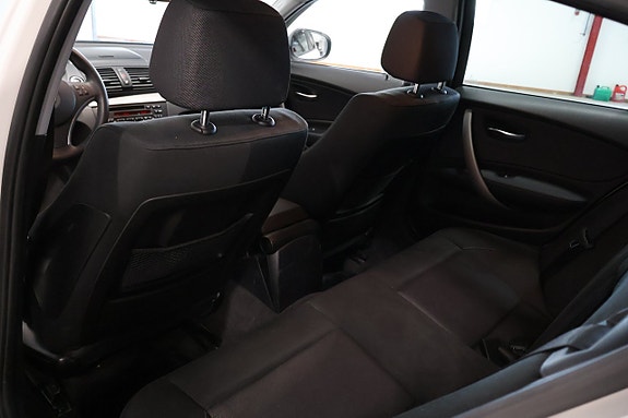 BMW 118d 17 of 20