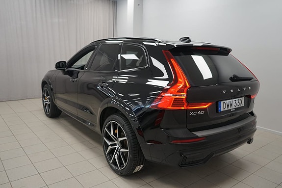 Volvo XC60 3 of 5