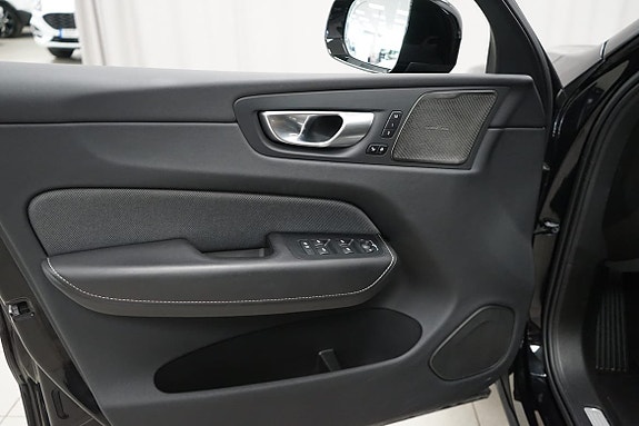 Volvo XC60 5 of 5