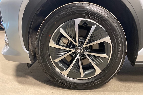 Lexus RZ300e 14 of 19