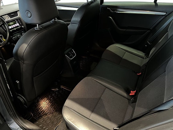 Skoda Octavia 9 of 23