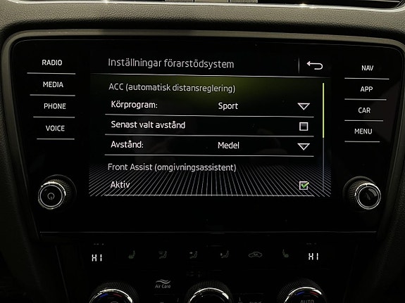 Skoda Octavia 17 of 23