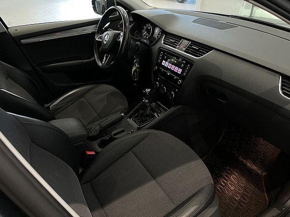 Skoda Octavia 8 of 23