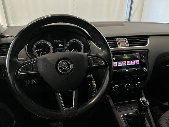 Skoda Octavia 11 of 23