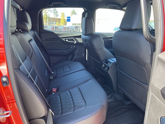 Isuzu D-max 7 of 14