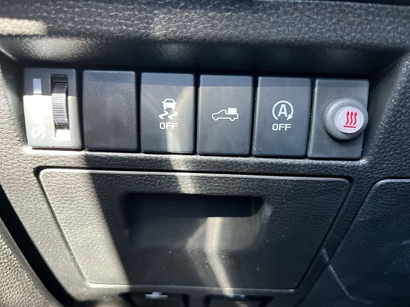 Isuzu D-max 13 of 14