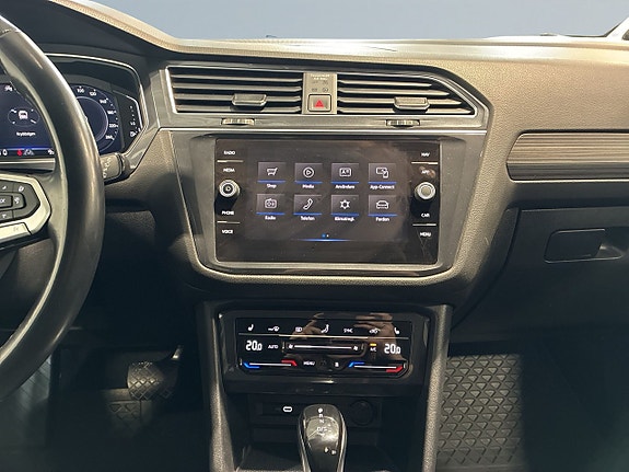 Volkswagen Tiguan Allspace 10 of 21