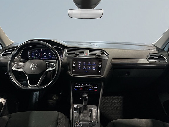 Volkswagen Tiguan Allspace 8 of 21