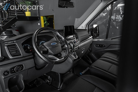 Ford Transit 17 of 30
