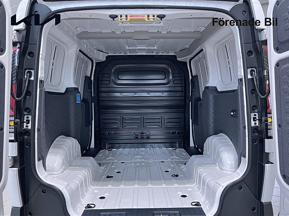 Kia PV5 17 of 19