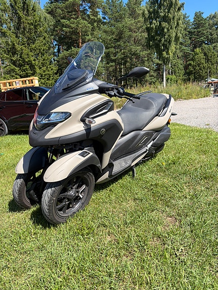 Yamaha Tricity 4 of 4
