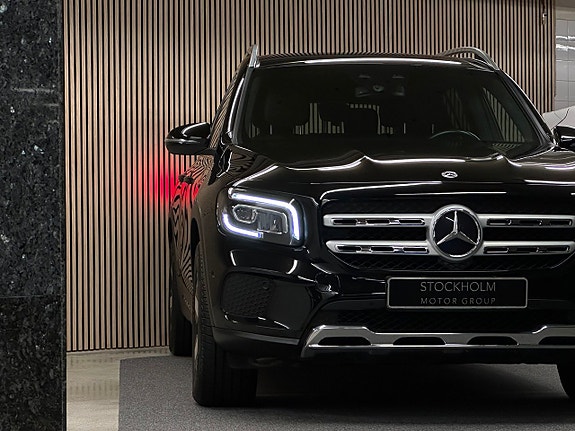 Mercedes-Benz GLB200 6 of 22