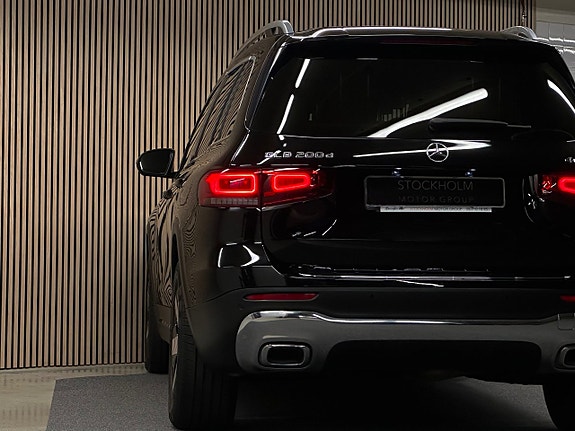 Mercedes-Benz GLB200 10 of 22