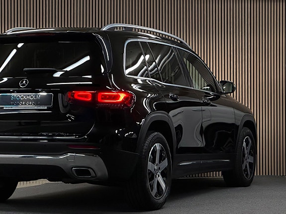 Mercedes-Benz GLB200 8 of 22
