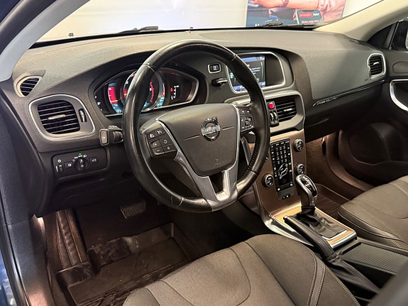 Volvo V40 Cross Country 9 of 27