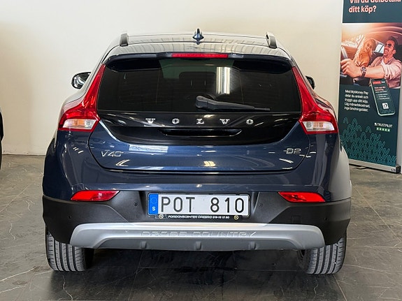 Volvo V40 Cross Country 5 of 27