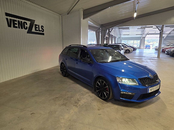 Skoda Octavia 2 of 5