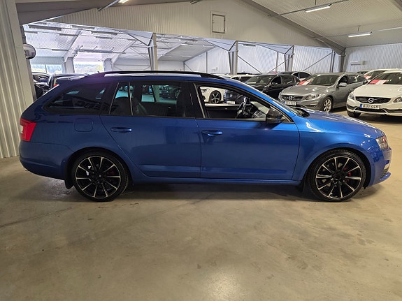 Skoda Octavia 3 of 5