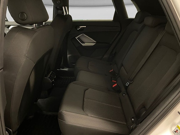 Audi Q3 5 of 5