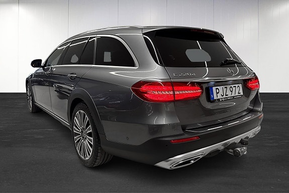 Mercedes-Benz E220 d 3 of 5