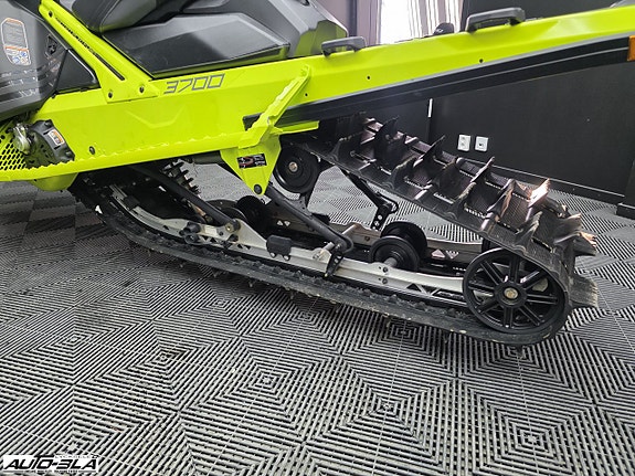 Lynx XTERRAIN STD 3700 600EFI 5 of 7