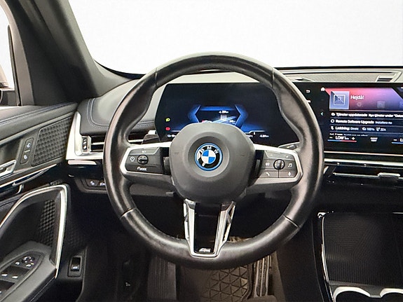 BMW iX1 13 of 30