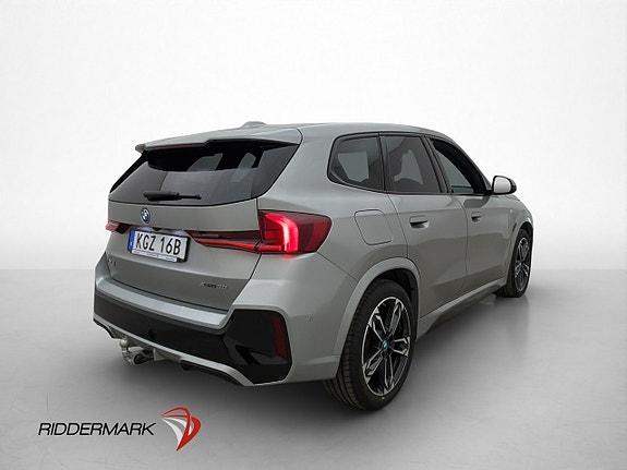 BMW iX1 9 of 30
