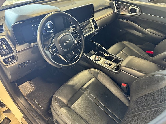 Kia Sorento 7 of 28