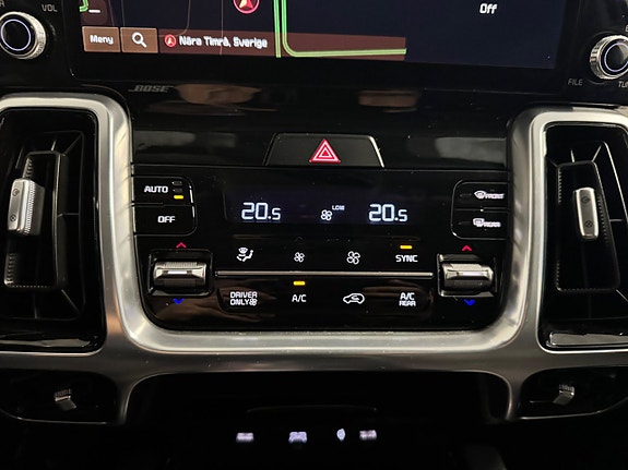 Kia Sorento 25 of 28