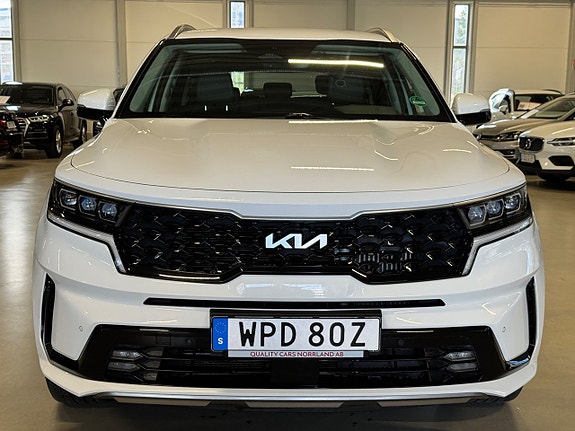 Kia Sorento 2 of 5