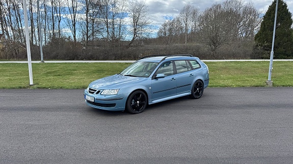 Saab 9-3 4 of 5