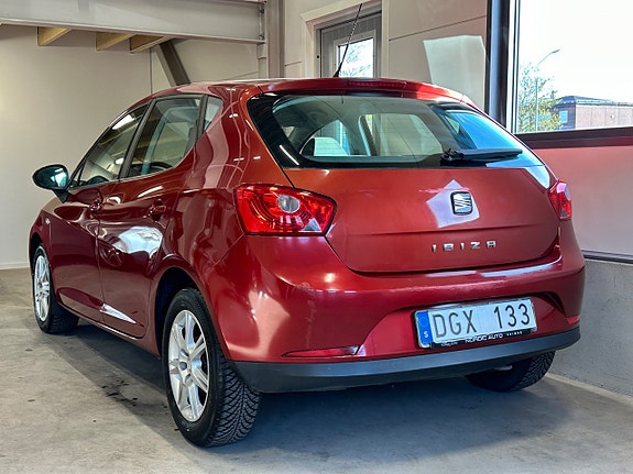 Seat Ibiza 4 of 5